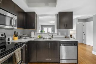 Charming 2-Bedroom in the Heart of Clarksville TN - 2