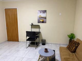Yesenia's Guest House - 9