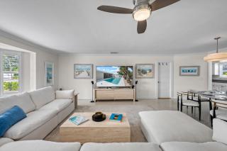 Siesta Key Waterfront Oasis - Heated Pool, Dock, Walk to Village & Beach - 1