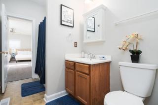 Charming 4BR Family Retreat Near Downtown Indy - 1