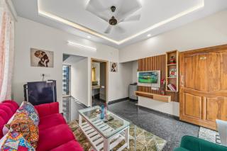 Park Town-1 BHK Susan Homestay, with Lift Wifi - 4