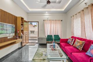 Park Town-1 BHK Susan Homestay, with Lift Wifi - 2