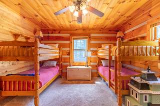 Hemlock Hideaway - 1