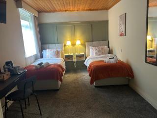 The Boutique Bungalow - 6