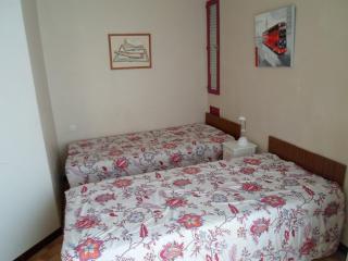 Appartement Confortable proche Thermes avec Balcons et Climatisation à Balaruc-les-Bains - FR-1-503-3 - 1