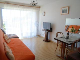 Studio lumineux proche du centre ville de Balaruc-les-Bains, à 10 min des Thermes, avec terrasse - FR-1-503-60 - 3