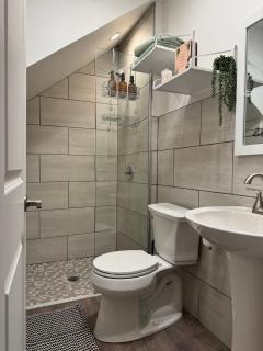 Short North - Free Parking - Prime Location - 7