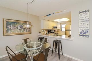 Ocean Village Club F21 - 5