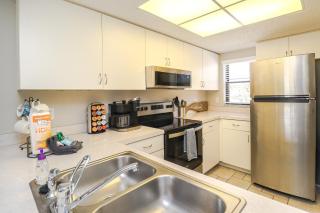 Ocean Village Club F21 - 3