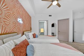 2 BR suite with game room & amenities - 3