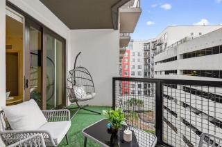 2 BR suite with game room & amenities - 1