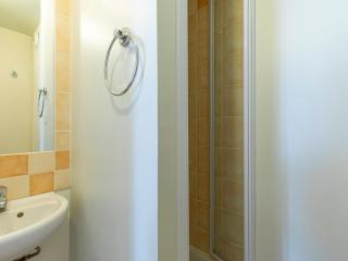 Appartement spacieux, 3 pièces, balcons, quartier Falaise - FR-1-314-136 - 4