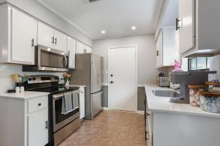 Midtown Savannah Gem Quiet and Close to Everything - 4