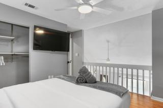 Midtown Savannah Gem Quiet and Close to Everything - 1