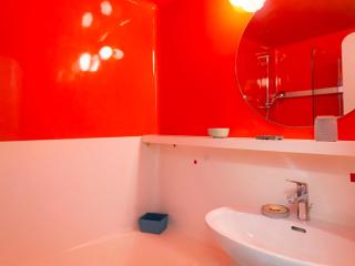 Studio rénové au pied des pistes avec balcon - FR-1-346-512 - 1