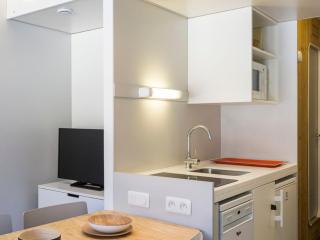 Studio rénové au pied des pistes avec balcon - FR-1-346-512 - 4