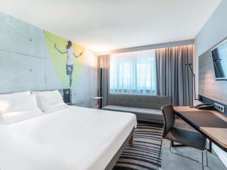 Novotel Wrocław City - 3
