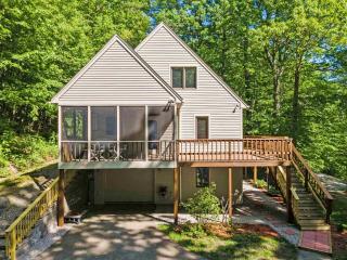 Tranquil NH Lakehouse Escape - 9