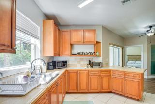 Walk to the Beach! New Smyrna Hideaway with Patio - 7