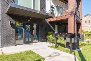 Modern 2-Bedroom Condo in Nashville - 5