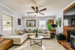 Walk to Historic Dtwn Burlington Home with Yard - 0