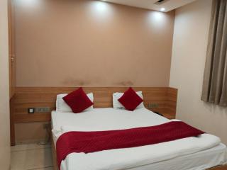 Hotel Abhi Residency - 1