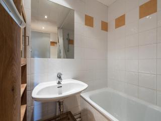 Studio confortable proche pistes & commerces avec balcon - FR-1-502-419 - 1