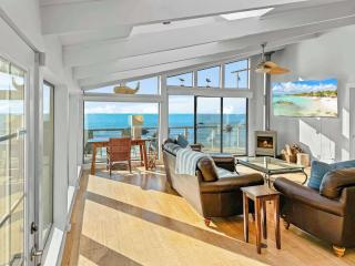 Seaside Elegance Oceanfront Escape with 3 Suites - 4