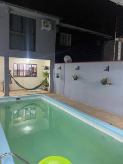 Sobrado com Piscina - 0