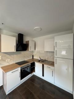 Country Comfort Stay 4 Bedrooms near Frankfurt - 2