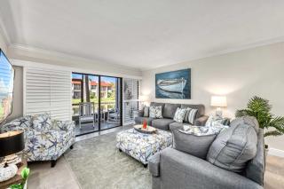 Dans Florida Condos Four Palms at Runaway Bay - 5