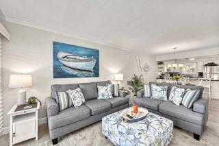 Dans Florida Condos Four Palms at Runaway Bay - 2