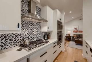 Pool & Spa, Fire Pit, BBQ, Walk to Old Town - 5