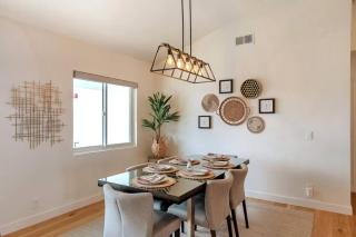 Pool & Spa, Fire Pit, BBQ, Walk to Old Town - 2