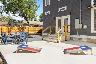 The Bowie Grand - Historic Comfort in Seguin - 9