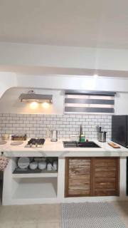 Garden apartment with pool view - 8