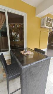 Garden apartment with pool view - 4