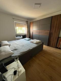 Country Comfort Stay 4 Bedrooms near Frankfurt - 0