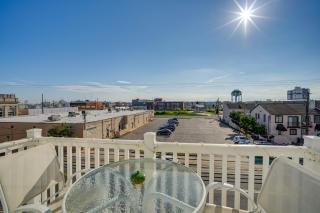 2 Blocks to Beach Cozy Retreat in Wildwood! - 8