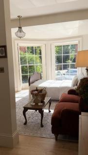 Romantic 1830 Georgian Apartment - Prime Location - 6