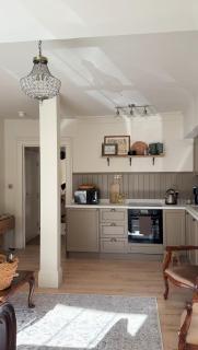 Romantic 1830 Georgian Apartment - Prime Location - 5