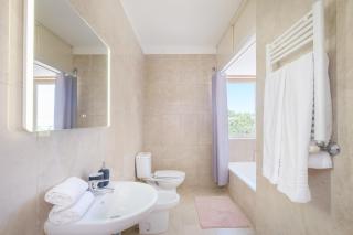 Villa 7BR & 7BA with Pool & Backyard in a Prime Location! - 4