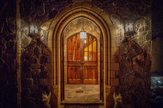 The Castle at Valle Crucis - 8