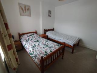 Cosy end terrace - 1