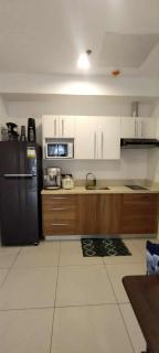 Matina Enclaves 2br Condominium short walk to sm city - 3