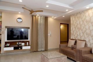 Stella Homestay- Near Yashobhoomi - 3