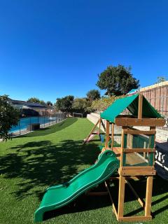 Backyard Oasis Private Villa Pool Hot Tub - 5