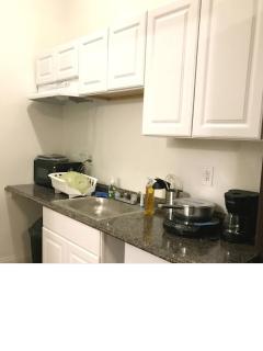 Entire Comfy Studio @Charles Village -5min frm JHU - 7