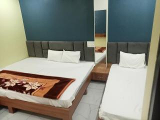 Hotel Rukhmani Residency - 8