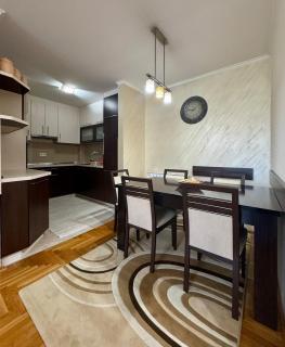 Family stay apartment with full amenities and parking - 5